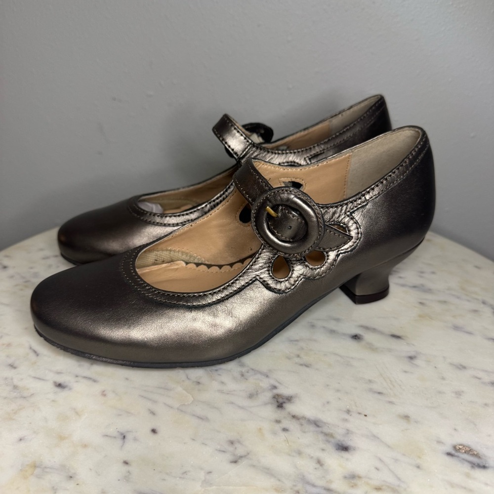 Hotter Heels Size 6 US silver Leather shoes Mary Janes